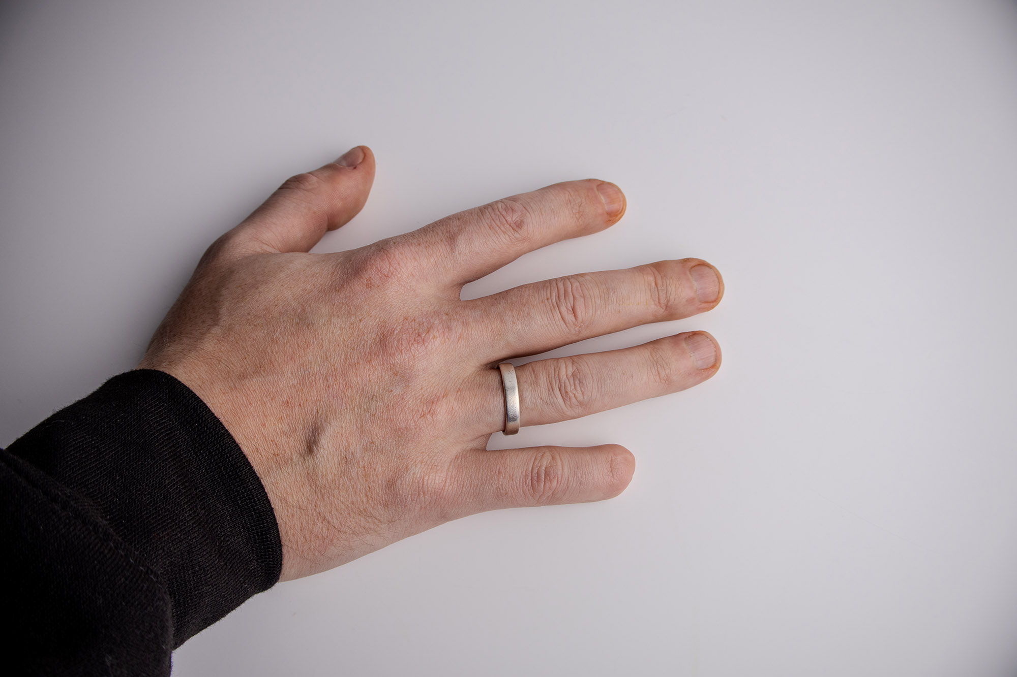 pinky finger compensation worth